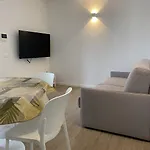 דירה Luxury_apartment_baia_blanca Pool & Free Parking לידו די ג'סולו